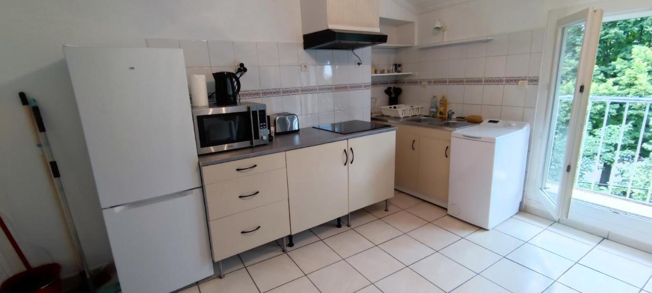 Appartement 45 M² Proche Du Centre Ville Lunel  Buitenkant foto